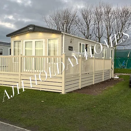 Ajh Holiday Homes, Ty Mawr- Parkdeans Resort Kinmel Bay Exterior photo