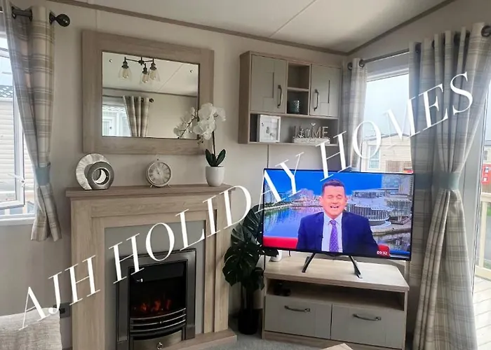 Ajh Holiday Homes, Ty Mawr- Parkdeans Resort