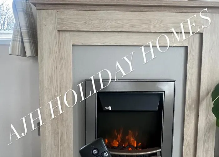 Ajh Holiday Homes, Ty Mawr- Parkdeans Resort